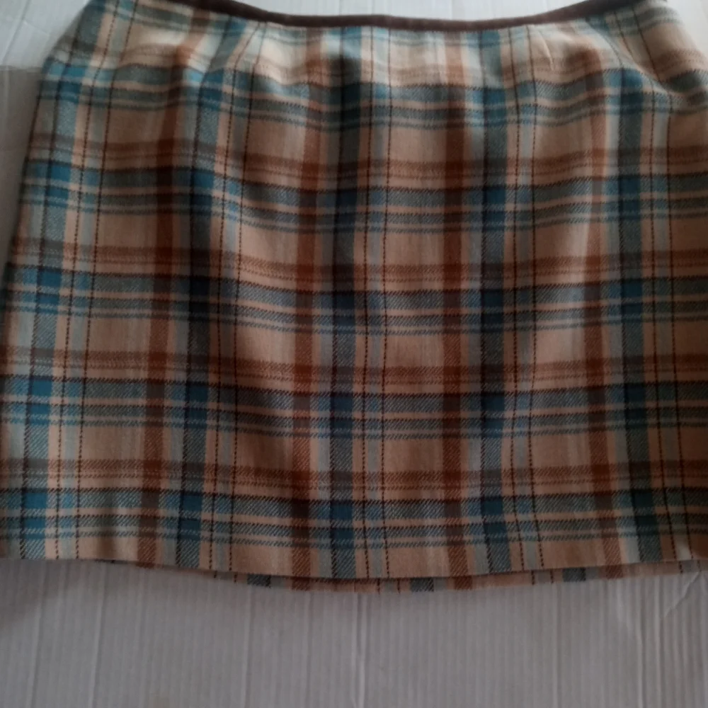Vineyard Vines plaid wool mini skirt